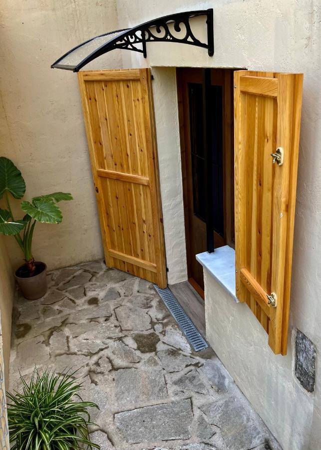 Apartament In With Views And Pool