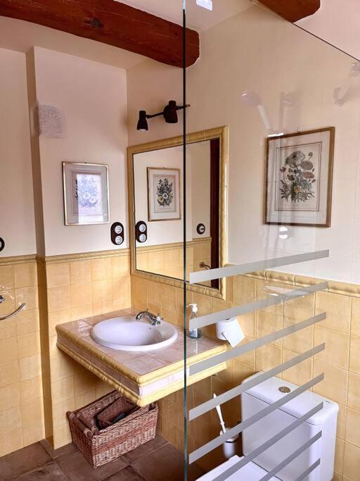 In With Views And Pool Apartment Vespella de Gaia